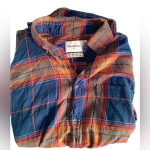 Plaid button down shirt long sleeve